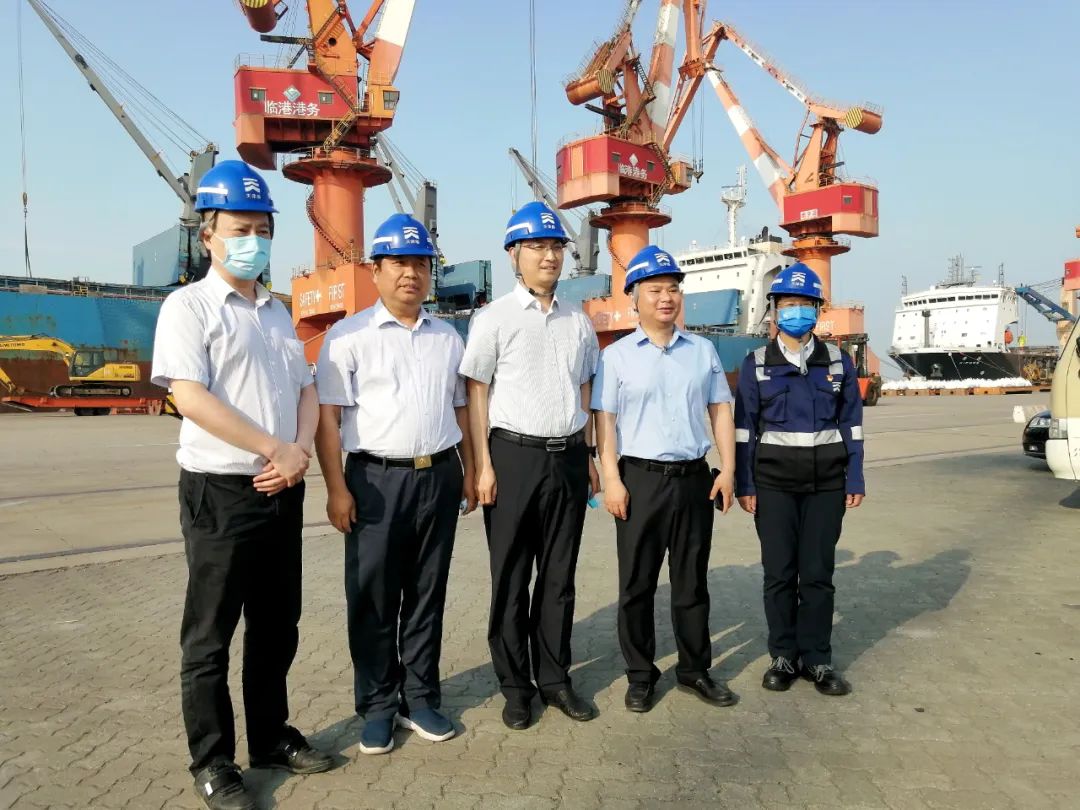 河北银行天津分行党委书记、行长吕涛莅临临港控股项目现场调研